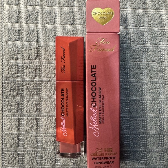Too Faced Melted Chocolate Matte Eyeshadow - Rich Wine - Picture 1 of 2
